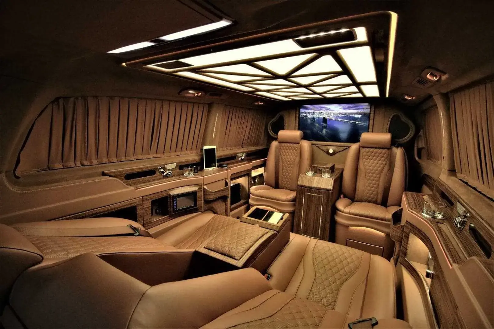 Частный водитель & долгосрочный VIP-трансфер в Анталии image 1